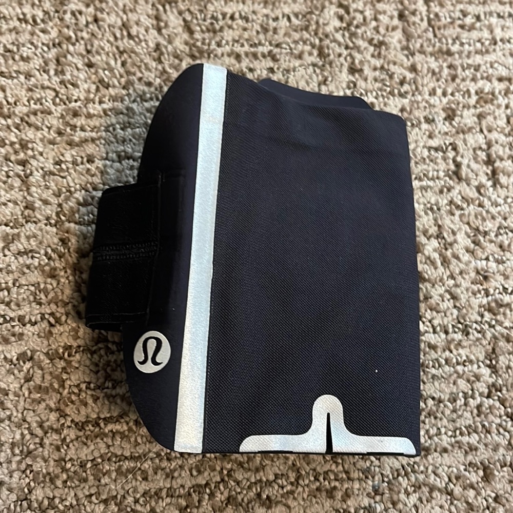lululemon athletica Black and Silver Arm Band